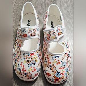 Womens Cosyfeet Margaret "meadow" strap shoes size 9 With Strap Extenders